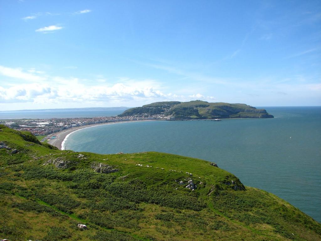 The Kenmore Guest House Llandudno Exterior photo