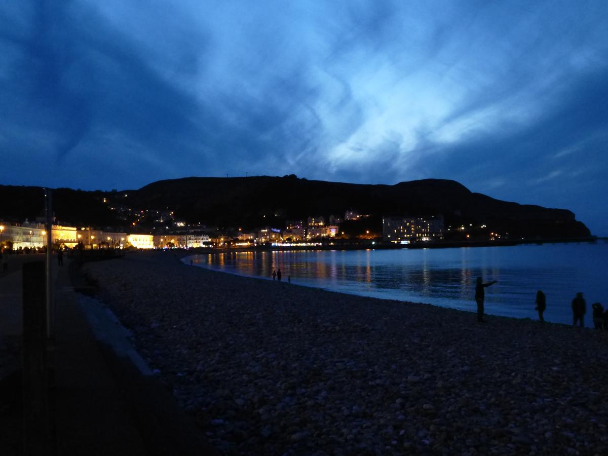 The Kenmore Guest House Llandudno Exterior photo